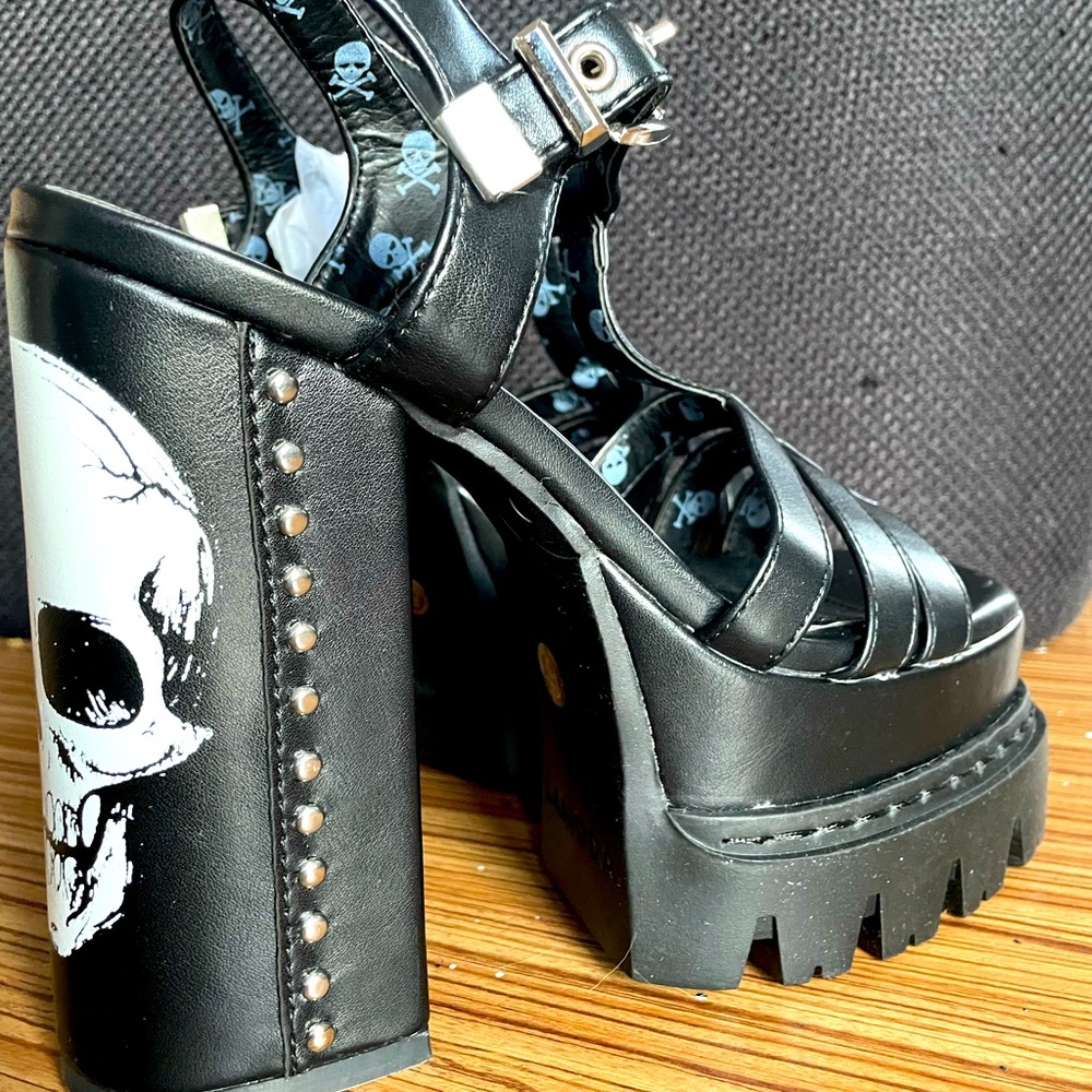 Skull Heels